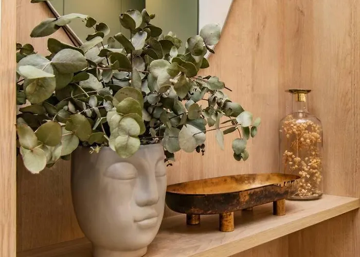 & Center Apartment *